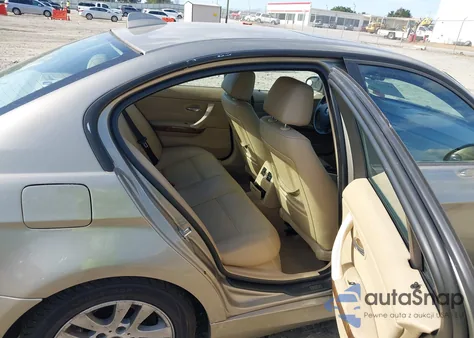 2007 BMW 328Xi из США, поврежденный, VIN WBAVC93577K031069